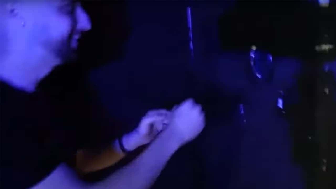 Eğlencenin tadını çıkaranlar burada! Hemen ara. Bu eğlencenin içinde ol!